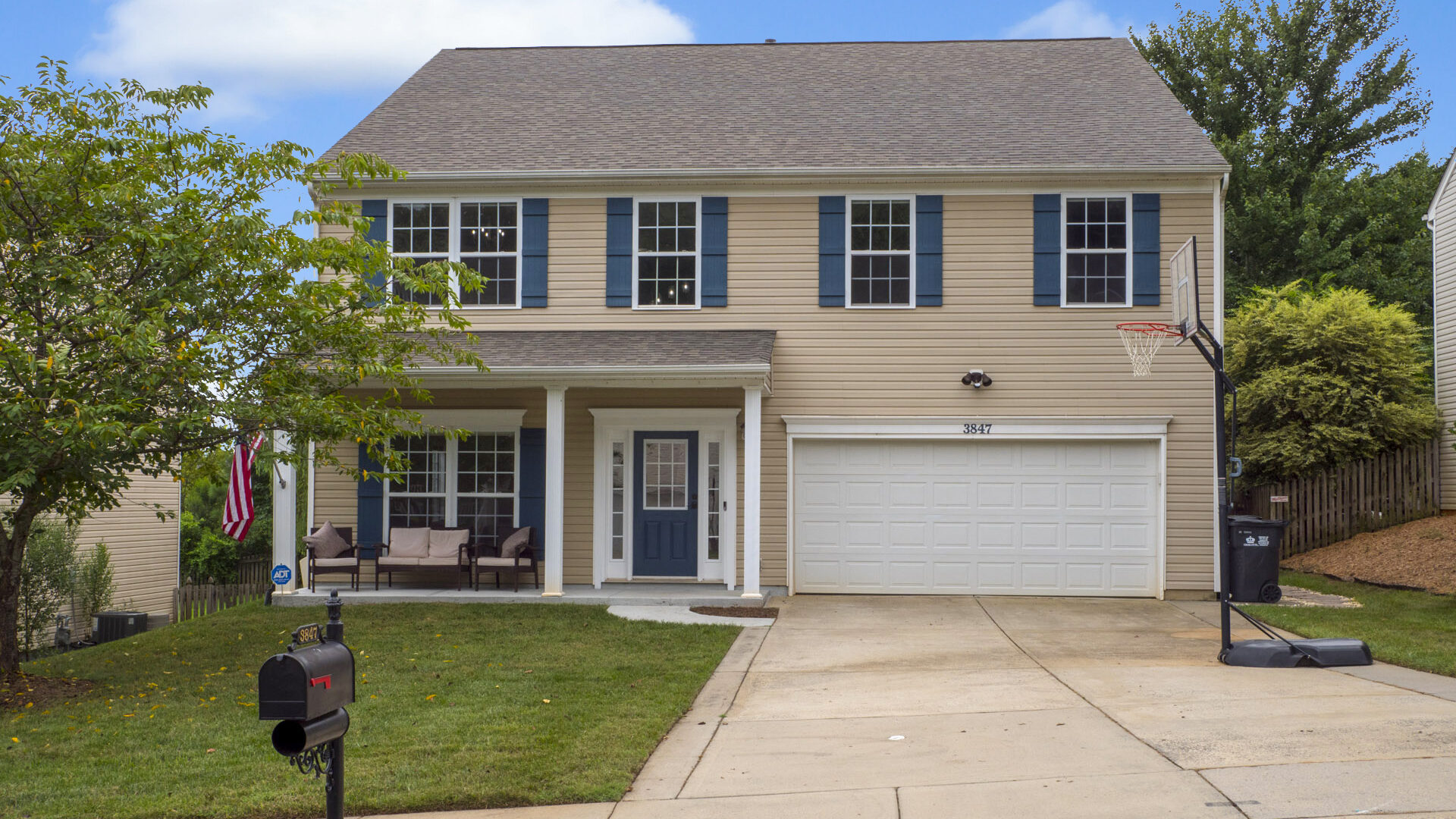 3847 Cameron Creek Dr Matthews NC 28105 Aly Carlson Keller Williams